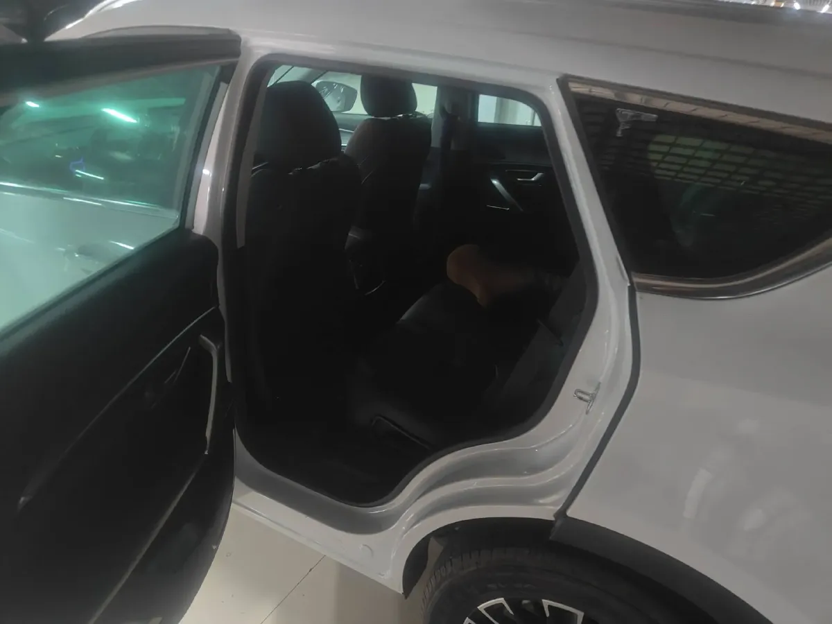 2021 Bestune B70 1.5T 169HP L4 7DCT,autocango,china used car exporter,china ev exporter,chinese used car exporter,chinese used ev exporter