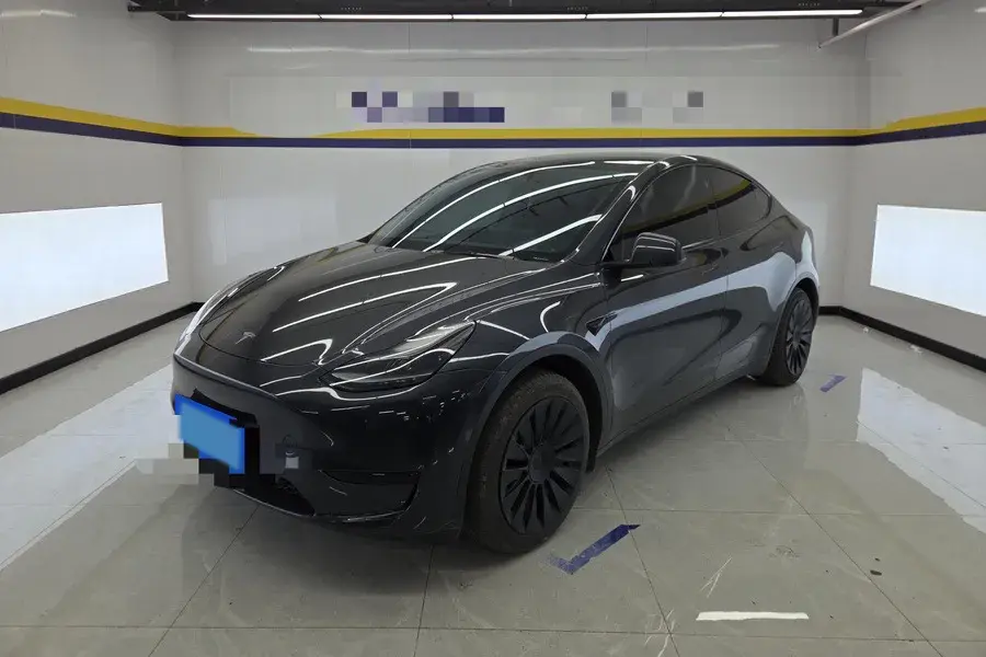 2024 Tesla Model Y BEV 60KWH