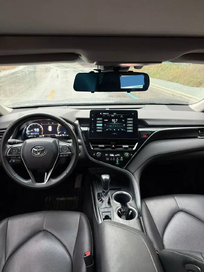 2021 Toyota Camry 2.5L 209HP L4 8AT,autocango,china used car exporter,china ev exporter,chinese used car exporter,chinese used ev exporter