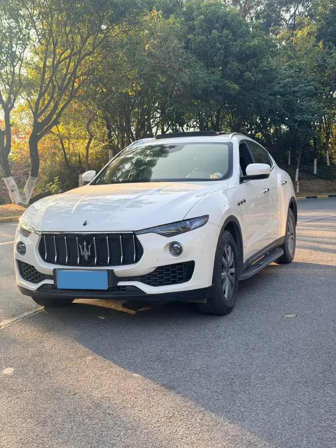 2018 Maserati Levante 3.0T 350HP V6 8AT