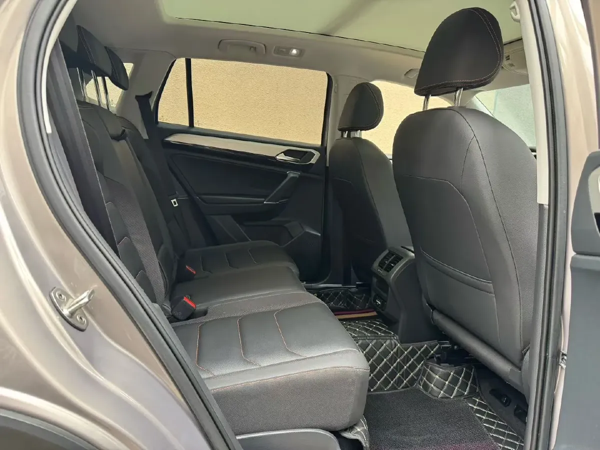 2021 Volkswagen Tayron 2.0T 186HP L4 7DCT,autocango,china used car exporter,china ev exporter,chinese used car exporter,chinese used ev exporter