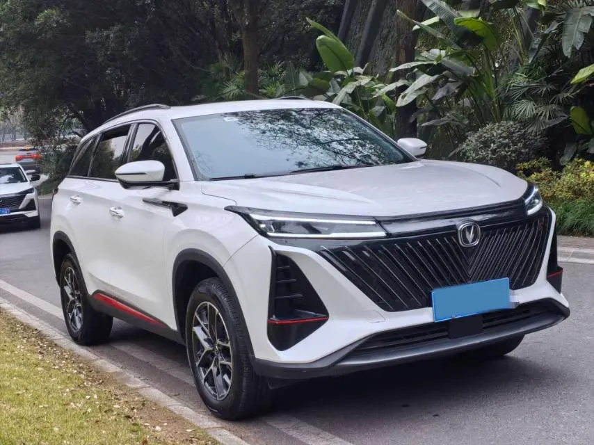 2022 ChangAn CS75 Plus 1.5T 188HP L4 8AT,autocango,china used car exporter,china ev exporter,chinese used car exporter,chinese used ev exporter