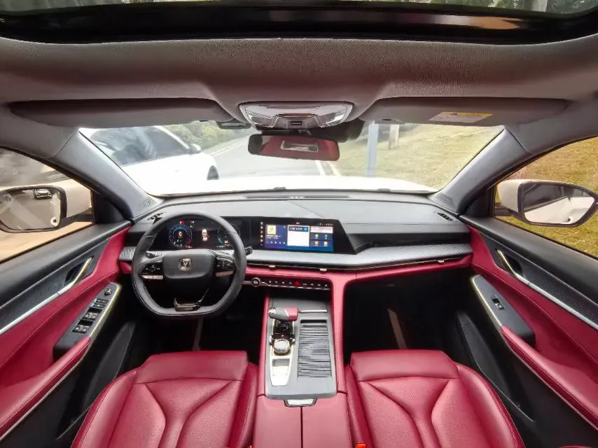 2022 ChangAn CS75 Plus 1.5T 188HP L4 8AT,autocango,china used car exporter,china ev exporter,chinese used car exporter,chinese used ev exporter