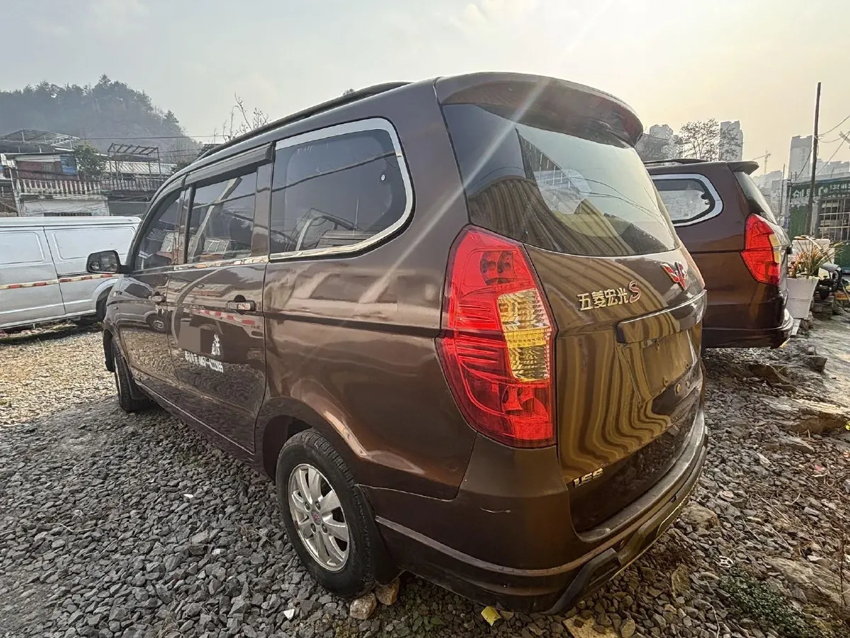 2016 WuLing HongGuang 1.5L 112HP L4 5MT,autocango,china used car exporter,china ev exporter,chinese used car exporter,chinese used ev exporter