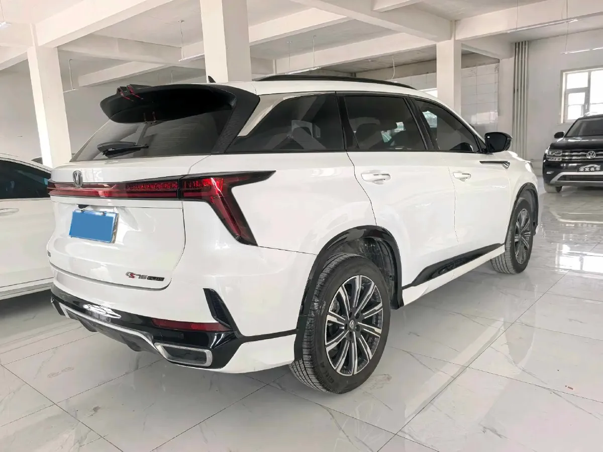 2024 ChangAn CS75 Plus 1.5T 188HP L4 8AT,autocango,china used car exporter,china ev exporter,chinese used car exporter,chinese used ev exporter