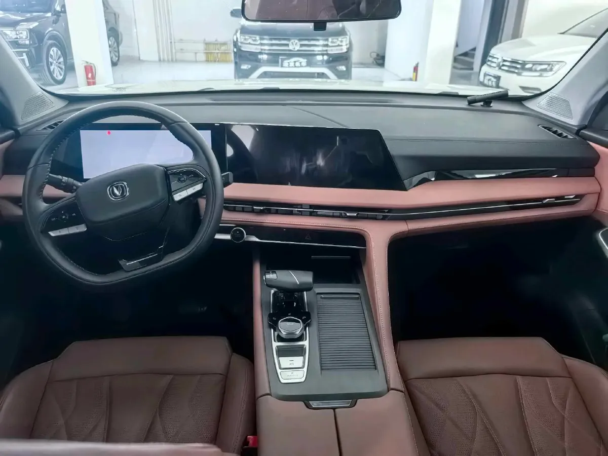 2024 ChangAn CS75 Plus 1.5T 188HP L4 8AT,autocango,china used car exporter,china ev exporter,chinese used car exporter,chinese used ev exporter