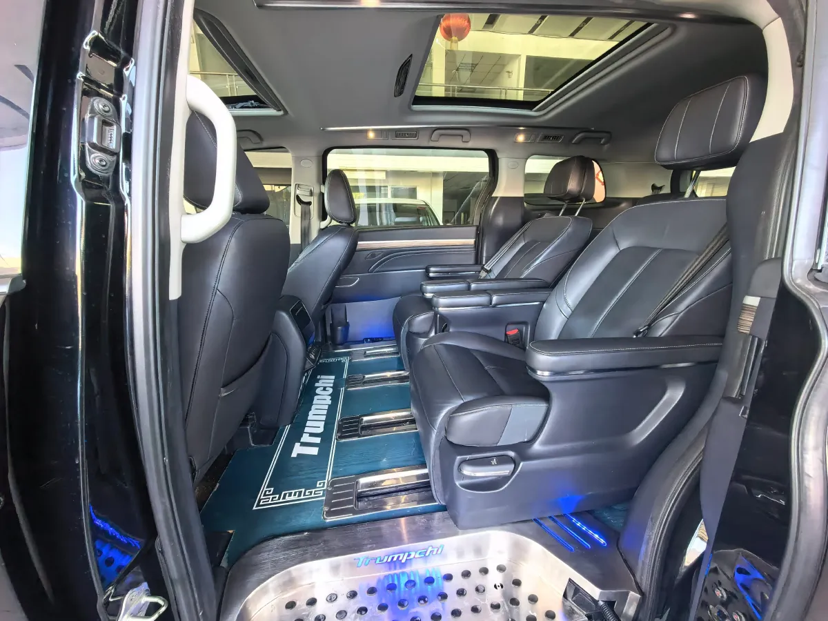 2021 GAC Trumpchi M8 2.0T 252HP L4 8AT,autocango,china used car exporter,china ev exporter,chinese used car exporter,chinese used ev exporter