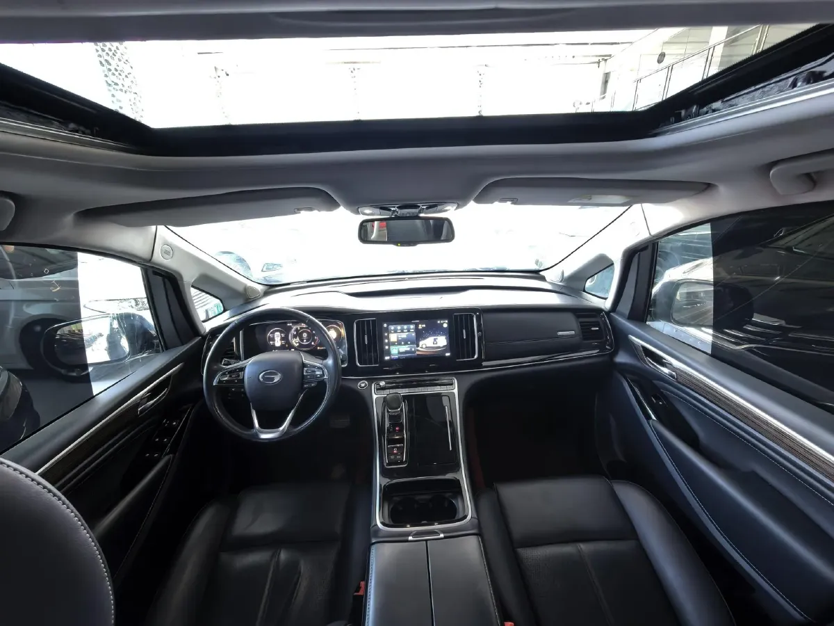 2021 GAC Trumpchi M8 2.0T 252HP L4 8AT,autocango,china used car exporter,china ev exporter,chinese used car exporter,chinese used ev exporter