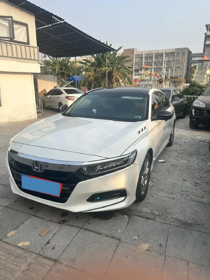 2018 Honda Accord 1.5T 194HP L4 CVT