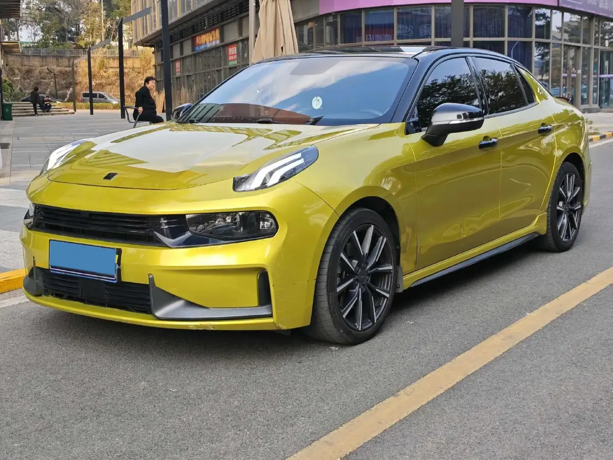 2019 LYNK&CO 03 2.0T 254HP L4 8AT