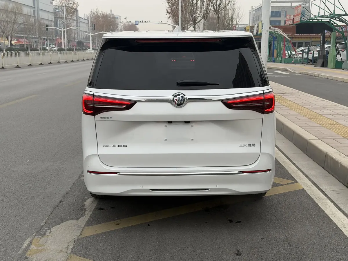 2022 Buick GL8 2.0T 237HP L4 9AT,autocango,china used car exporter,china ev exporter,chinese used car exporter,chinese used ev exporter