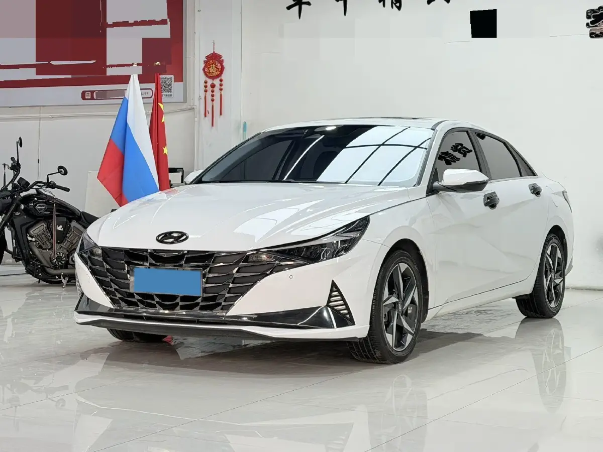 2022 Hyundai Elantra 1.5L 115HP L4 CVT