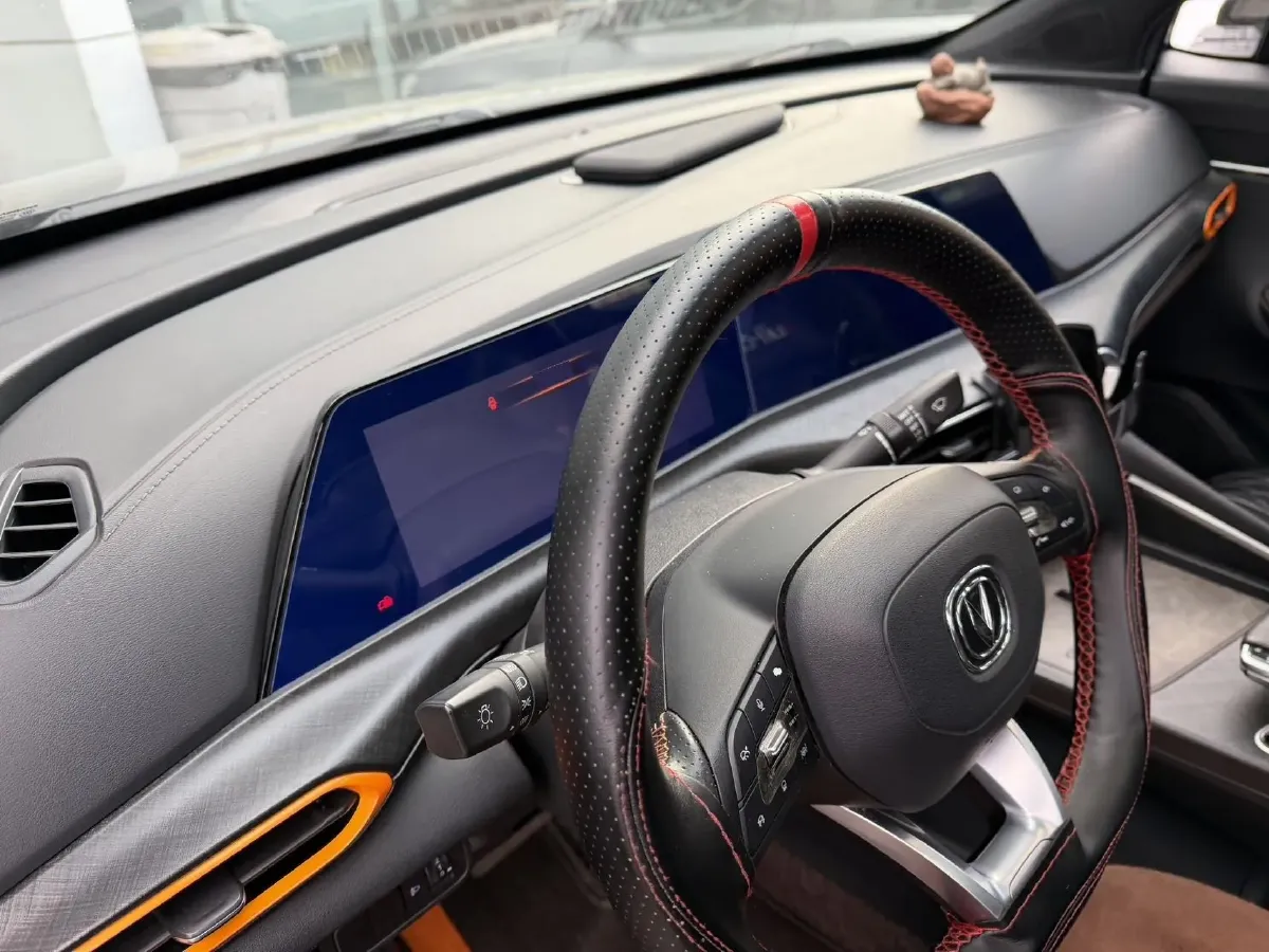 2023 ChangAn UNI-T 1.5T 188HP L4 7DCT,autocango,china used car exporter,china ev exporter,chinese used car exporter,chinese used ev exporter