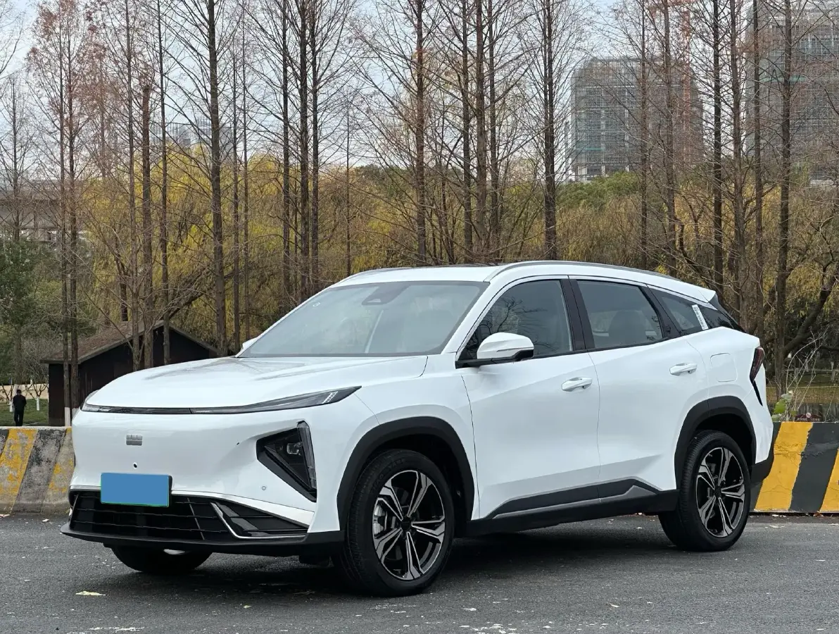 2025 Geely Galaxy L7 1.5L 112HP L4 1DHT PHEV 18.4KWH