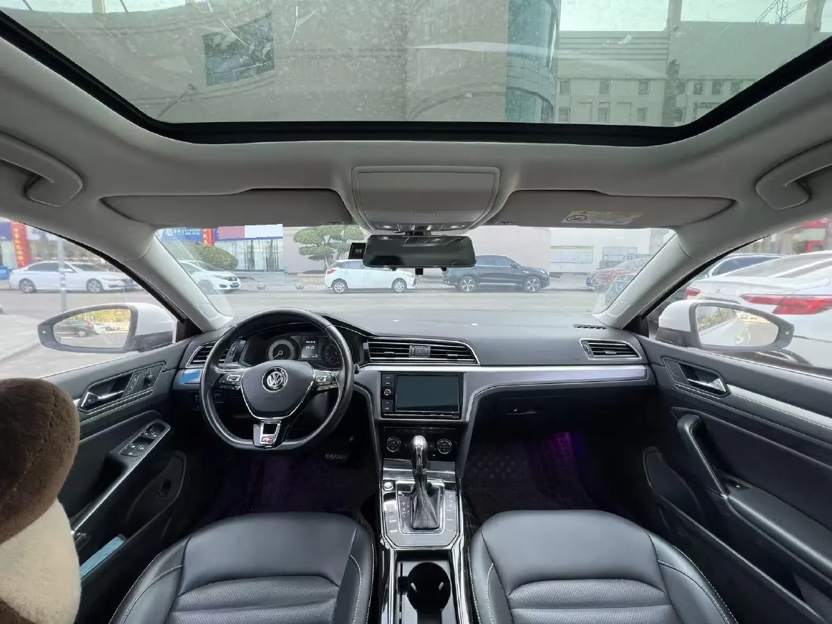 2019 Volkswagen Passat 1.4T 150HP L4 7DCT,autocango,china used car exporter,china ev exporter,chinese used car exporter,chinese used ev exporter