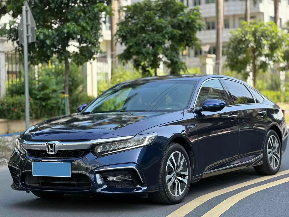 2019 Honda Inspire 2.0L 146HP L4 E-CVT Hybrid