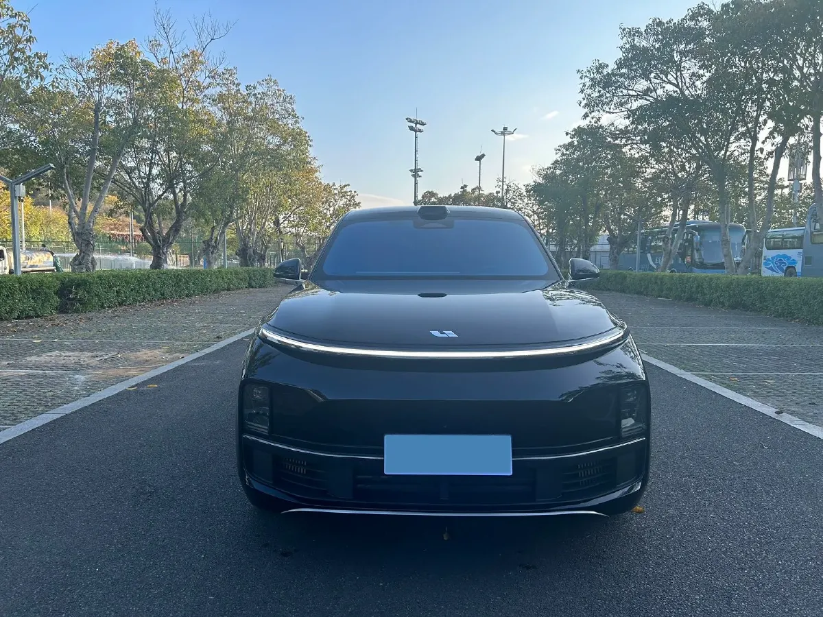 2024 Li L9 Range Extended 154HP REEV 52.3KWH,autocango,china used car exporter,china ev exporter,chinese used car exporter,chinese used ev exporter