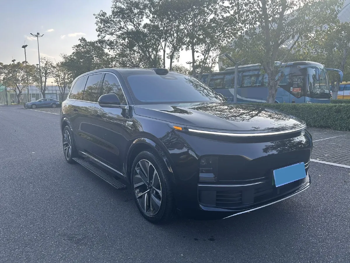 2024 Li L9 Range Extended 154HP REEV 52.3KWH,autocango,china used car exporter,china ev exporter,chinese used car exporter,chinese used ev exporter