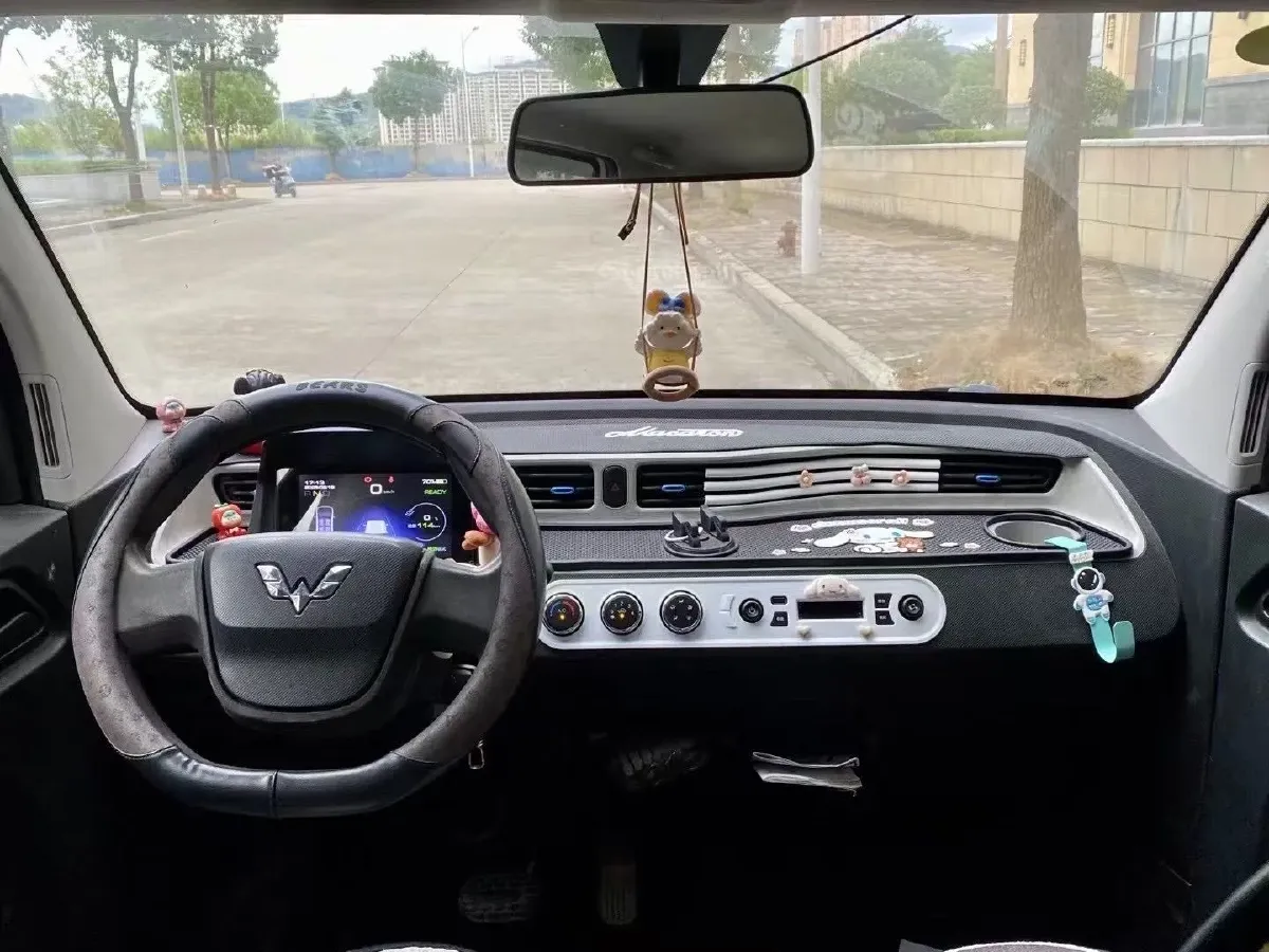 2020 WuLing HongGuang MINI EV BEV 13.8KWH,autocango,china used car exporter,china ev exporter,chinese used car exporter,chinese used ev exporter