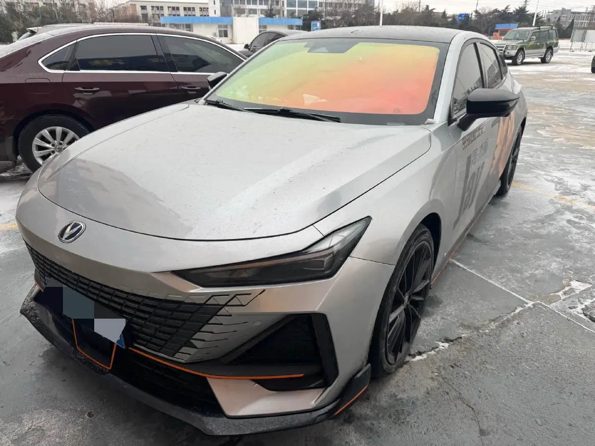 2023 ChangAn UNI-V 1.5T 188HP L4 7DCT