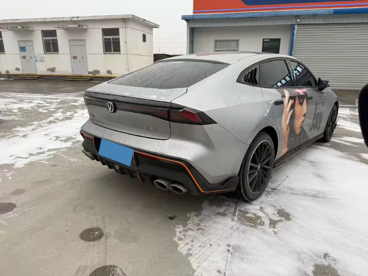 2023 ChangAn UNI-V 1.5T 188HP L4 7DCT,autocango,china used car exporter,china ev exporter,chinese used car exporter,chinese used ev exporter