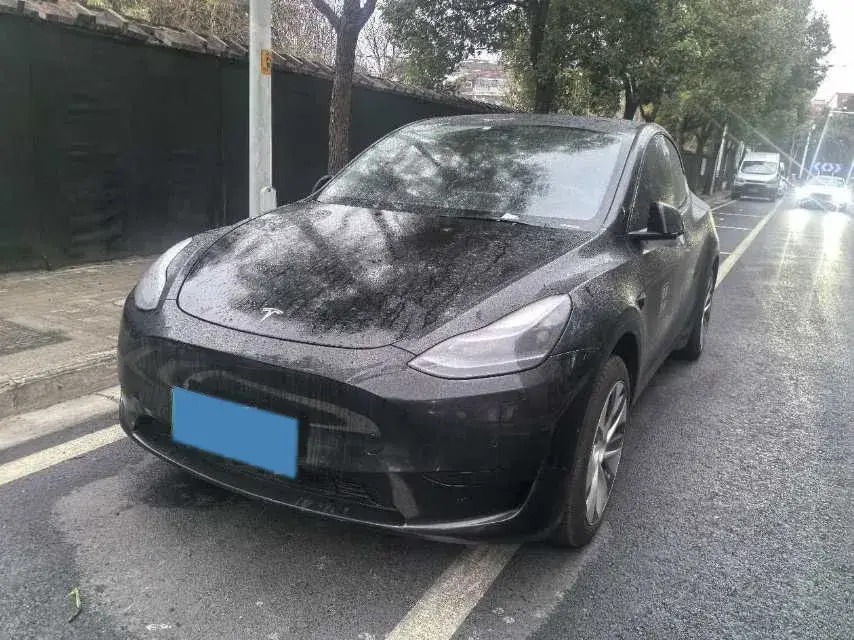 2022 Tesla Model Y BEV 60KWH