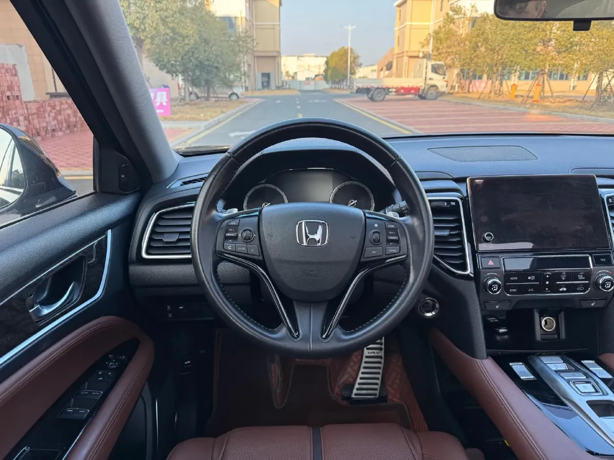 2020 Honda UR-V 2.0T 272HP L4 9AT,autocango,china used car exporter,china ev exporter,chinese used car exporter,chinese used ev exporter