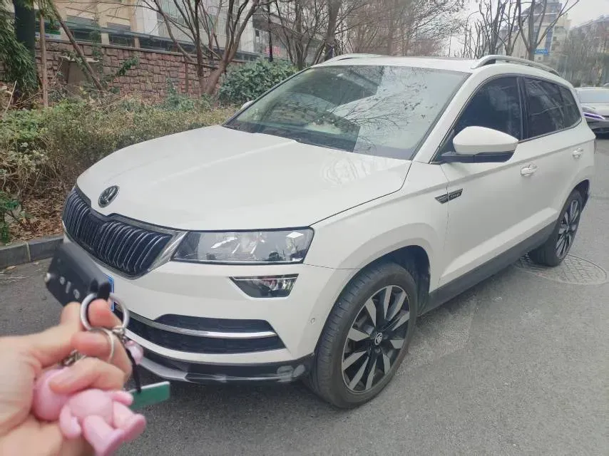 2019 Skoda Karoq 1.4T 150HP L4 7DCT,autocango,china used car exporter,china ev exporter,chinese used car exporter,chinese used ev exporter