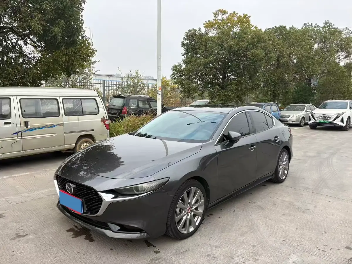 2020 Mazda 3 Axela 2.0L 158HP L4 6AT
