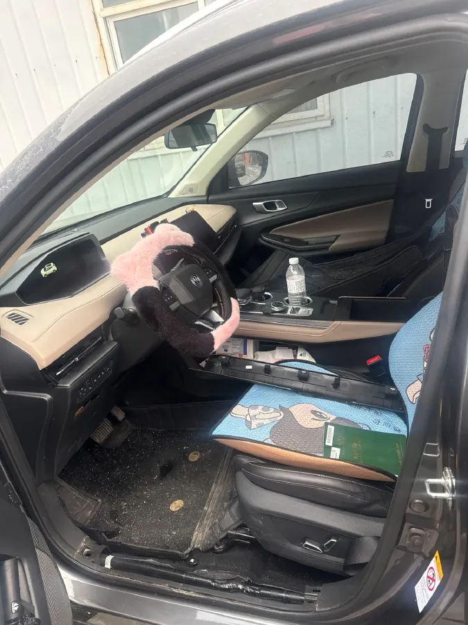 2022 ChangAn Oshan X7 Plus 1.5T 188HP L4 7DCT,autocango,china used car exporter,china ev exporter,chinese used car exporter,chinese used ev exporter