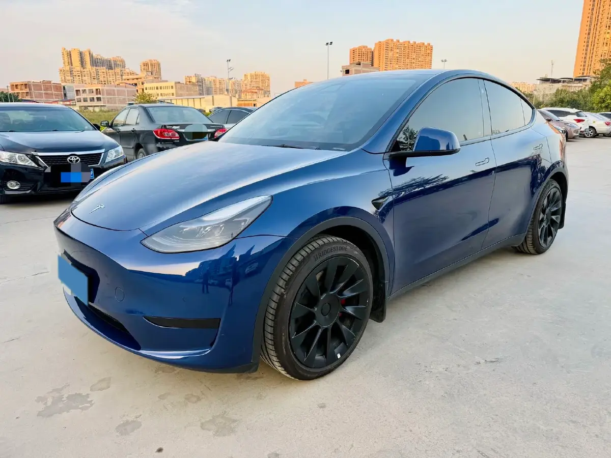 2022 Tesla Model Y BEV 60KWH