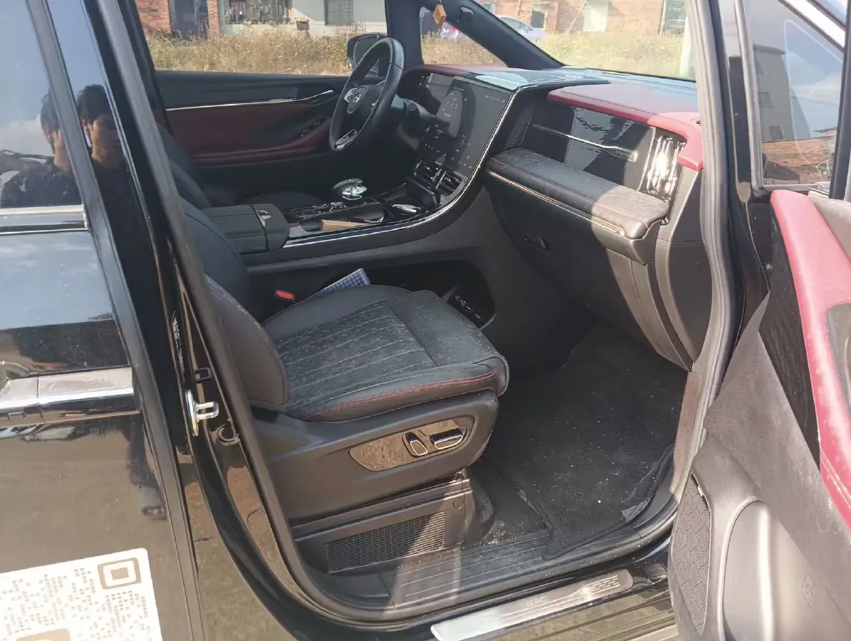 2024 GAC Trumpchi M8 2.0T 252HP L4 8AT,autocango,china used car exporter,china ev exporter,chinese used car exporter,chinese used ev exporter