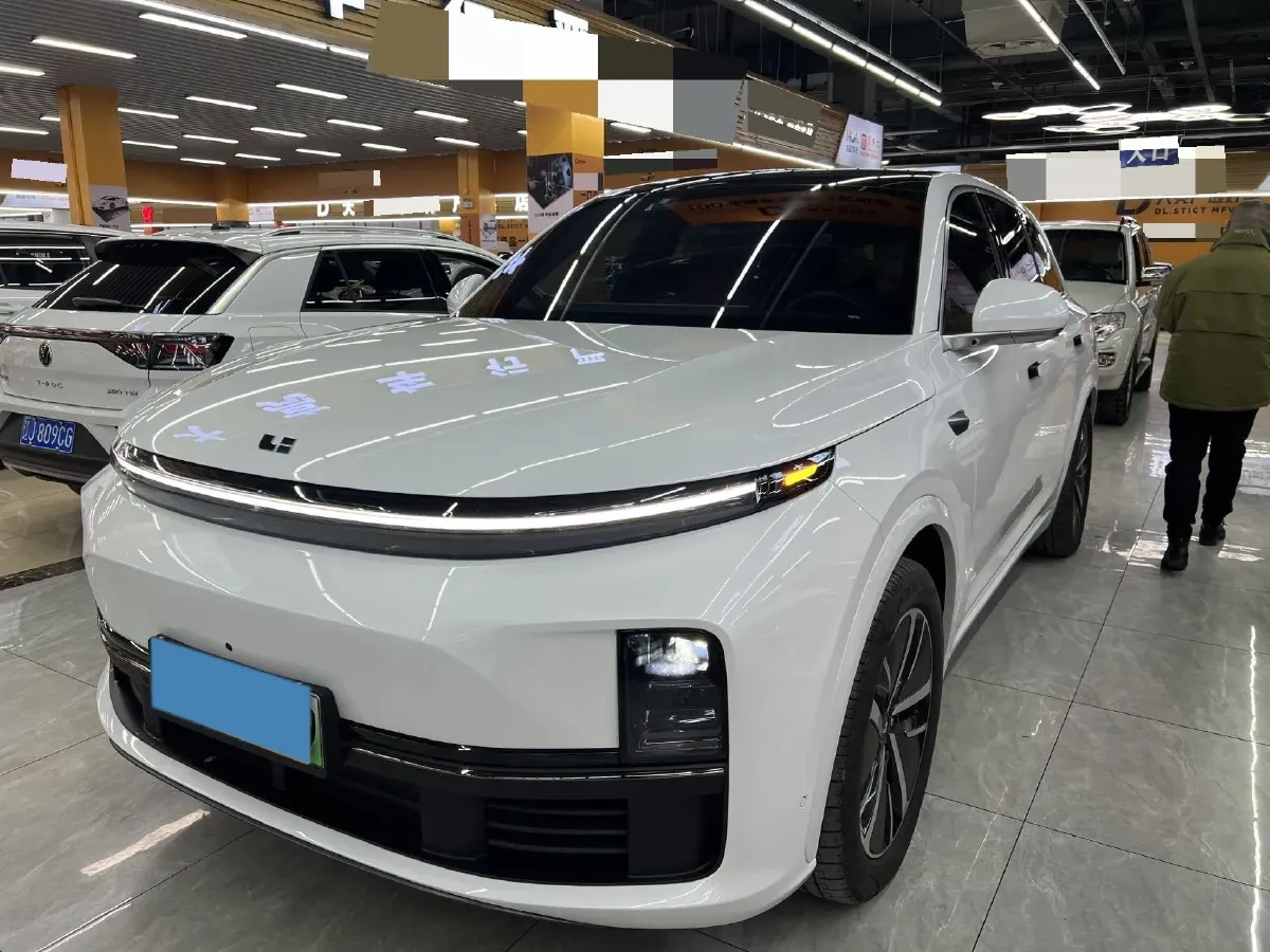 2024 Li L7 Range Extended 154HP REEV 42.8KWH,autocango,china used car exporter,china ev exporter,chinese used car exporter,chinese used ev exporter