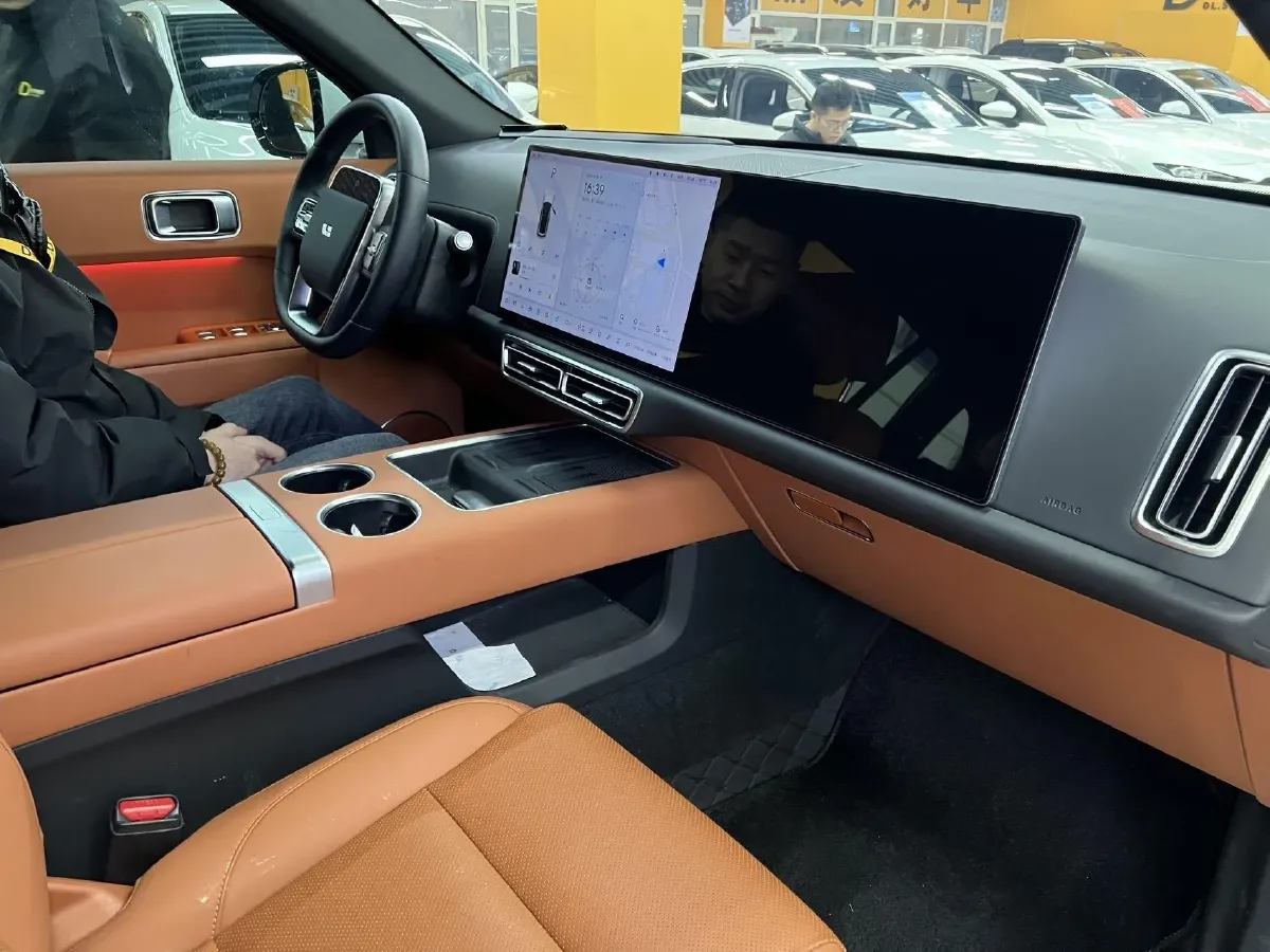 2024 Li L7 Range Extended 154HP REEV 42.8KWH,autocango,china used car exporter,china ev exporter,chinese used car exporter,chinese used ev exporter