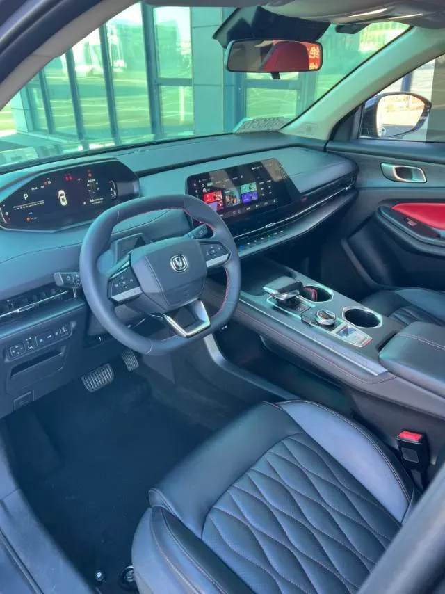 2022 ChangAn CS55 Plus 1.5T 188HP L4 7DCT,autocango,china used car exporter,china ev exporter,chinese used car exporter,chinese used ev exporter