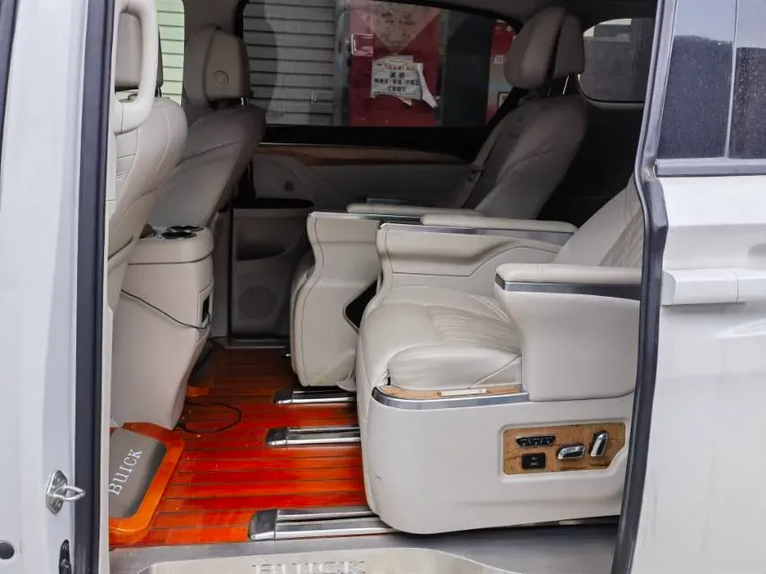 2018 Buick GL8 2.0T 260HP L4 6AT,autocango,china used car exporter,china ev exporter,chinese used car exporter,chinese used ev exporter