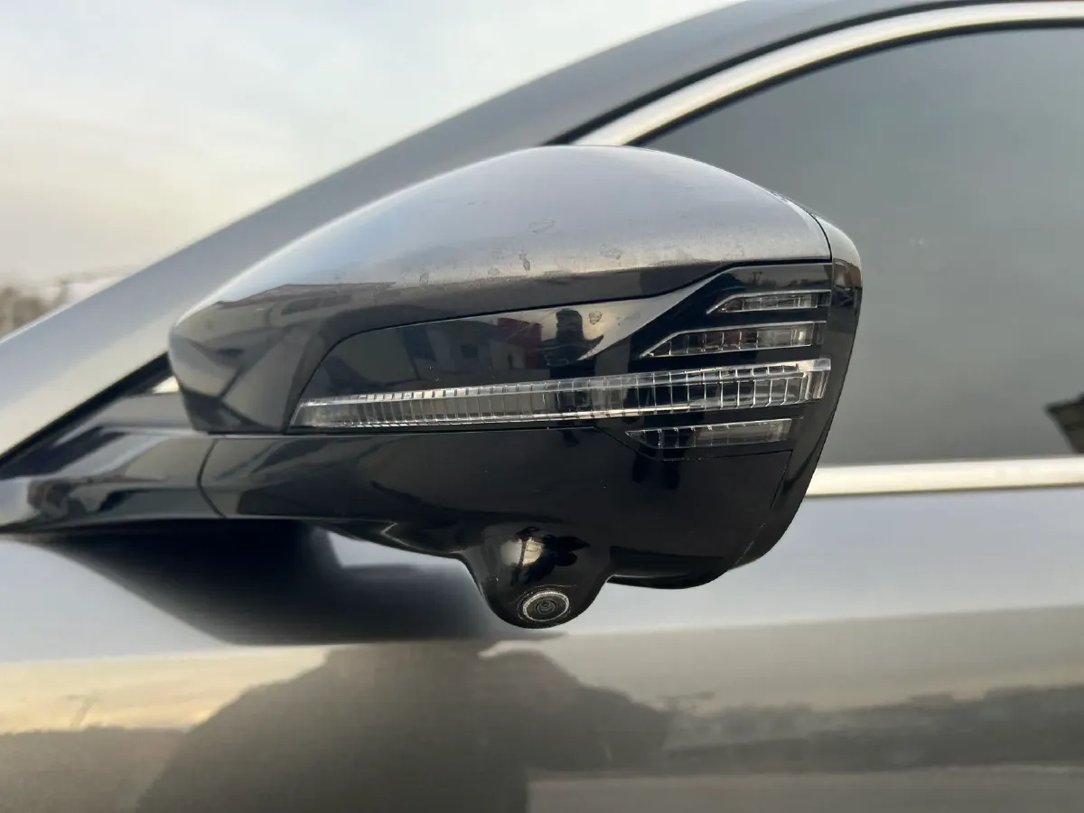 2023 ChangAn UNI-K iDD 1.5T 170HP L4 6TCT PHEV 28.39KWH,autocango,china used car exporter,china ev exporter,chinese used car exporter,chinese used ev exporter