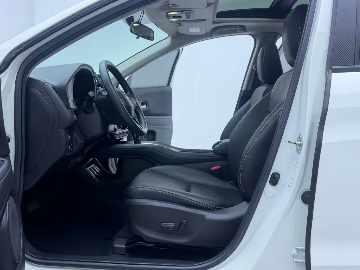 2020 Honda Vezel 1.5L 131HP L4 CVT,autocango,china used car exporter,china ev exporter,chinese used car exporter,chinese used ev exporter