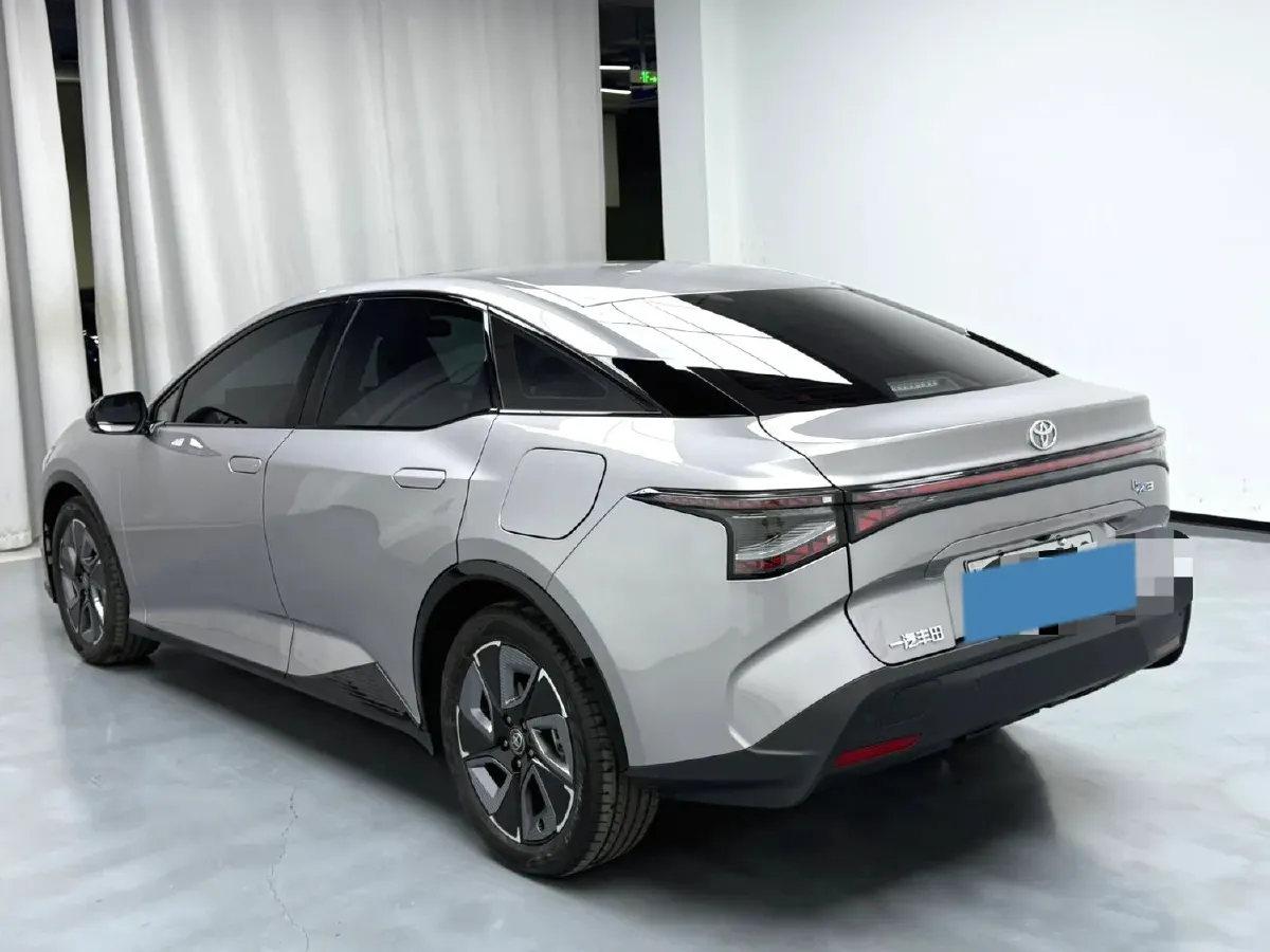 2024 Toyota bZ3 BEV 49.92KWH,autocango,china used car exporter,china ev exporter,chinese used car exporter,chinese used ev exporter