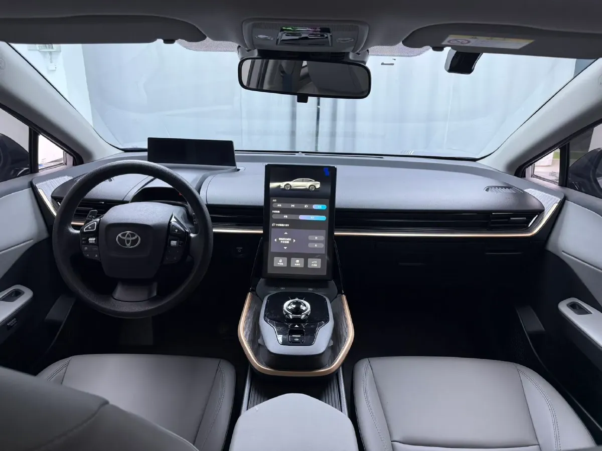 2024 Toyota bZ3 BEV 49.92KWH,autocango,china used car exporter,china ev exporter,chinese used car exporter,chinese used ev exporter