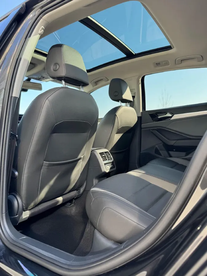 2021 Volkswagen Sagitar 1.2T 116HP L4 7DCT,autocango,china used car exporter,china ev exporter,chinese used car exporter,chinese used ev exporter