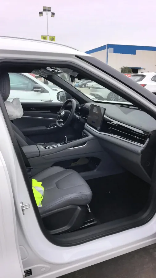 2026 Geely Azkarra 1.5T 181HP L4 7DCT,autocango,china used car exporter,china ev exporter,chinese used car exporter,chinese used ev exporter