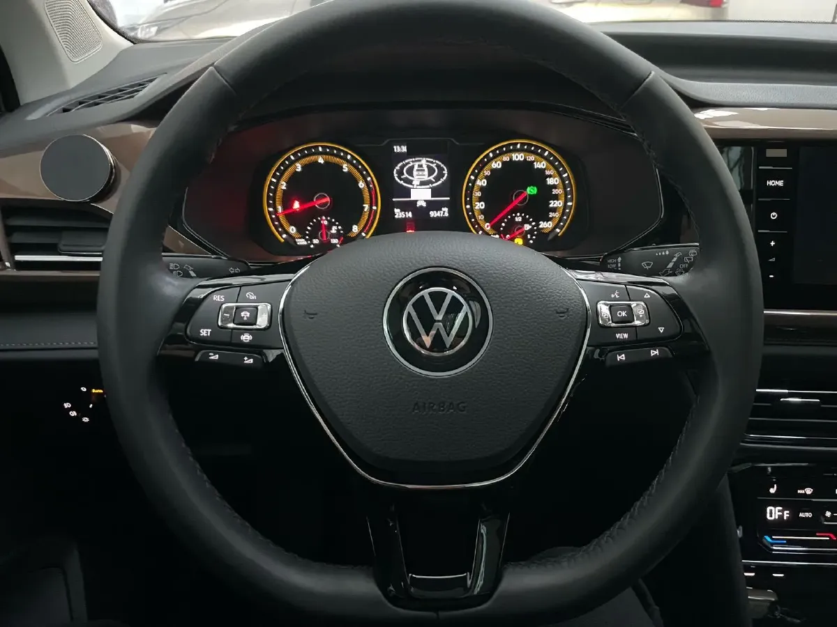 2021 Volkswagen Tharu 1.4T 150HP L4 7DCT,autocango,china used car exporter,china ev exporter,chinese used car exporter,chinese used ev exporter