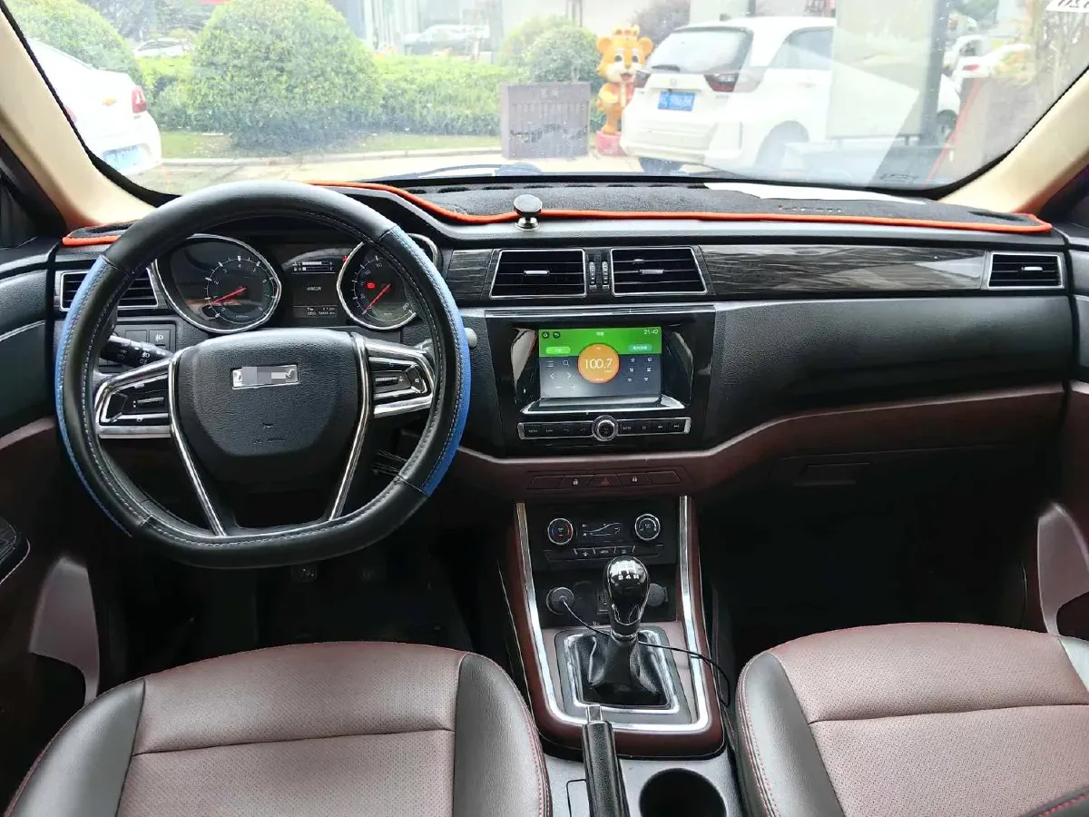 2016 LiFan MaiWei 1.5L 109HP L4 5MT,autocango,china used car exporter,china ev exporter,chinese used car exporter,chinese used ev exporter