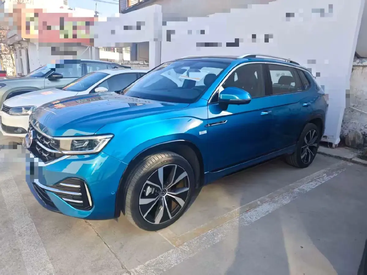 2023 Volkswagen Tayron 2.0T 220HP L4 7DCT