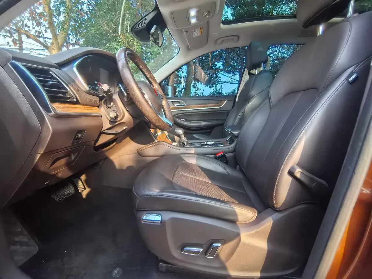 2018 Dongfeng JunFeng E17 BEV 49.93KWH,autocango,china used car exporter,china ev exporter,chinese used car exporter,chinese used ev exporter