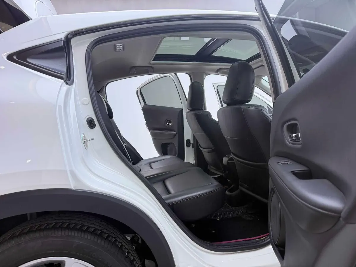 2020 Honda Vezel 1.5L 131HP L4 CVT,autocango,china used car exporter,china ev exporter,chinese used car exporter,chinese used ev exporter