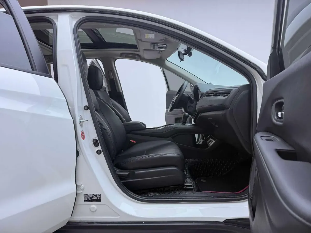 2020 Honda Vezel 1.5L 131HP L4 CVT,autocango,china used car exporter,china ev exporter,chinese used car exporter,chinese used ev exporter