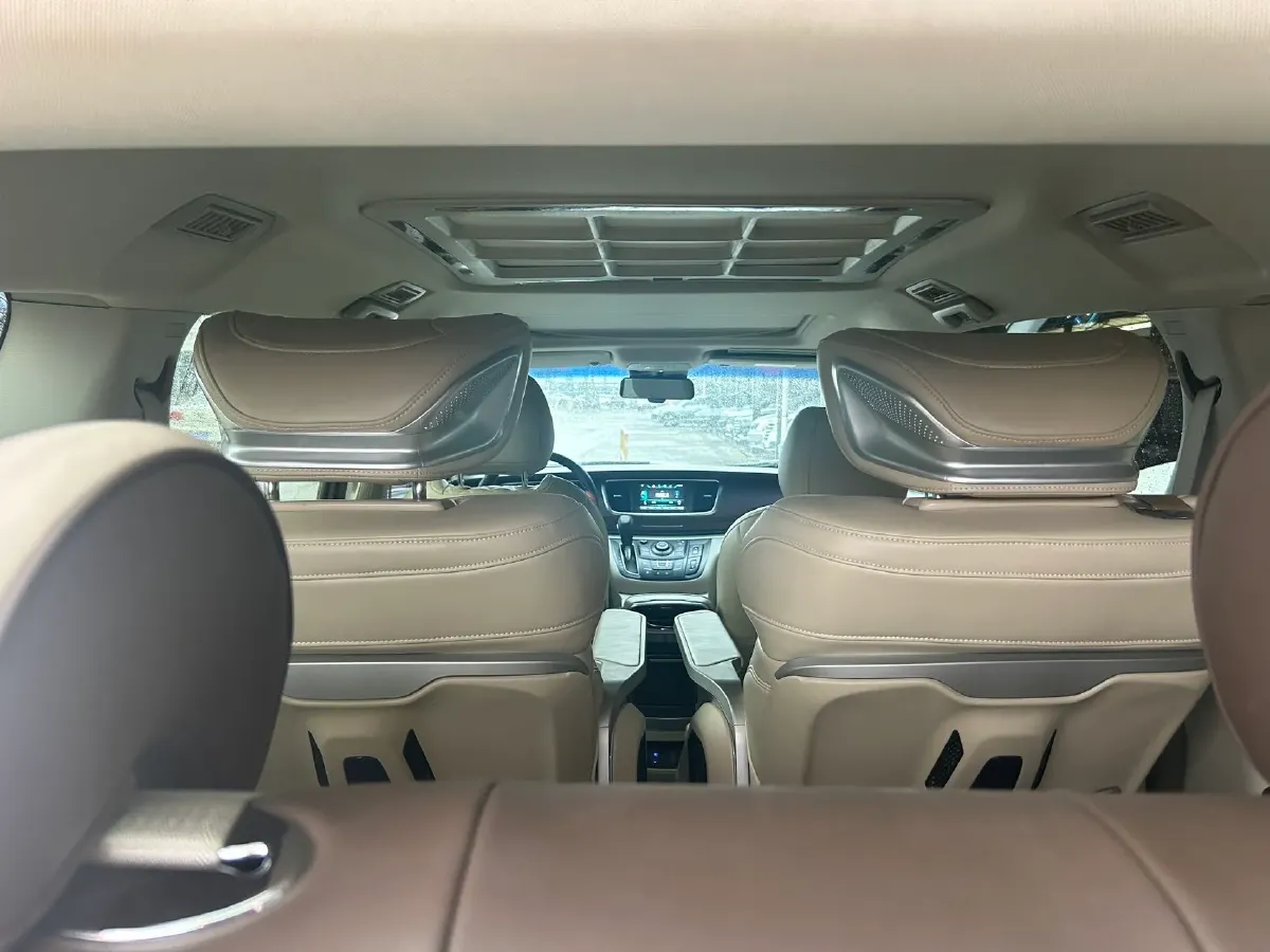 2018 Buick GL8 2.0T 260HP L4 6AT,autocango,china used car exporter,china ev exporter,chinese used car exporter,chinese used ev exporter