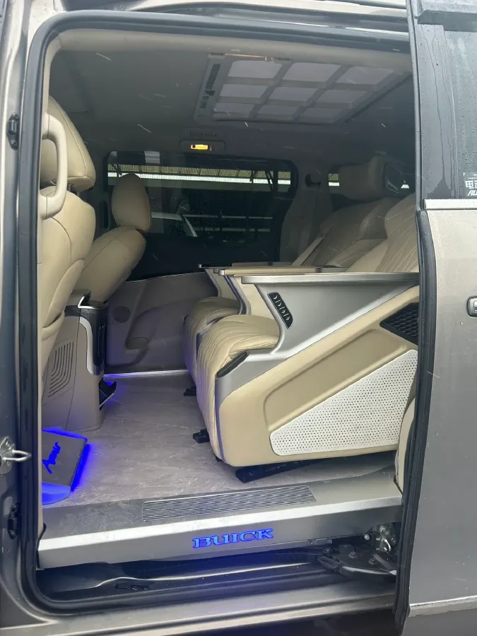 2018 Buick GL8 2.0T 260HP L4 6AT,autocango,china used car exporter,china ev exporter,chinese used car exporter,chinese used ev exporter